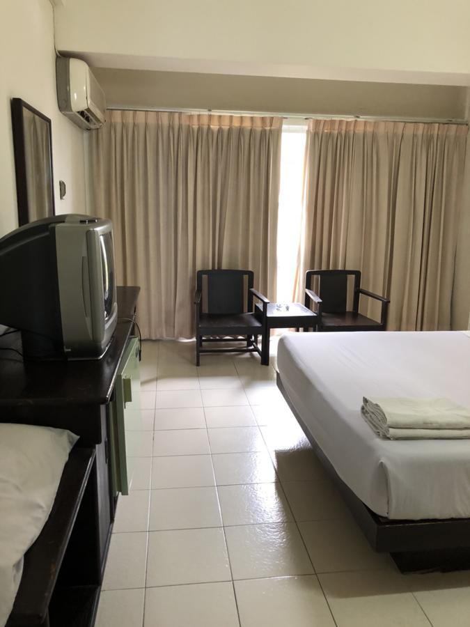 Paradorn Inn Chumphon Dış mekan fotoğraf